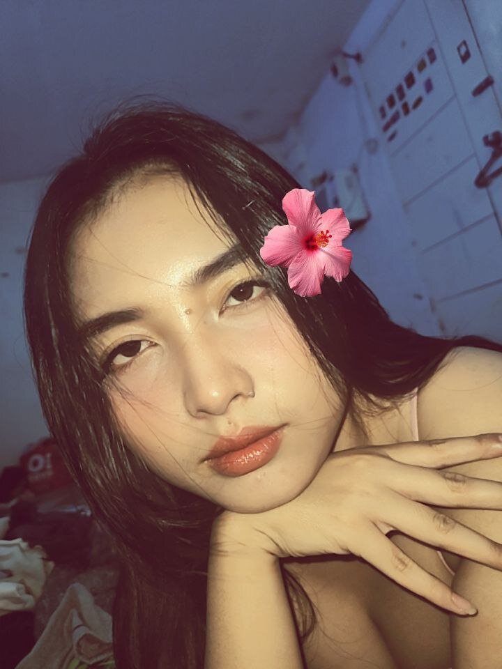 XXX Porn Photo of Nude AdorableBambyy 1