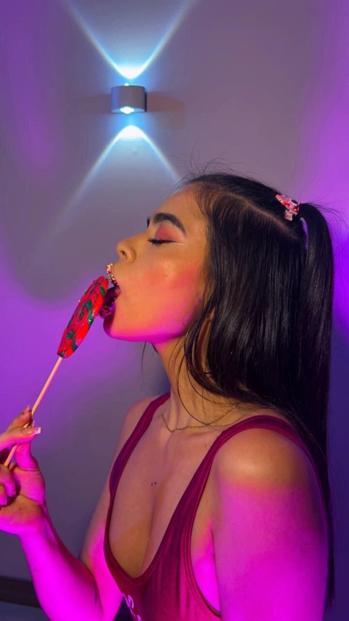 XXX Porn Photo of Nude AlanaCraft 69