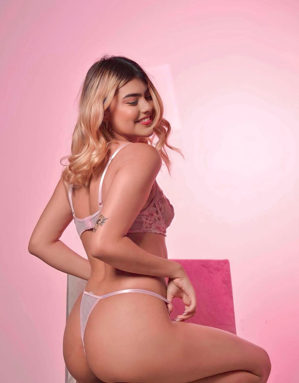 XXX Porn Photo of Nude SusyAlvarez 15
