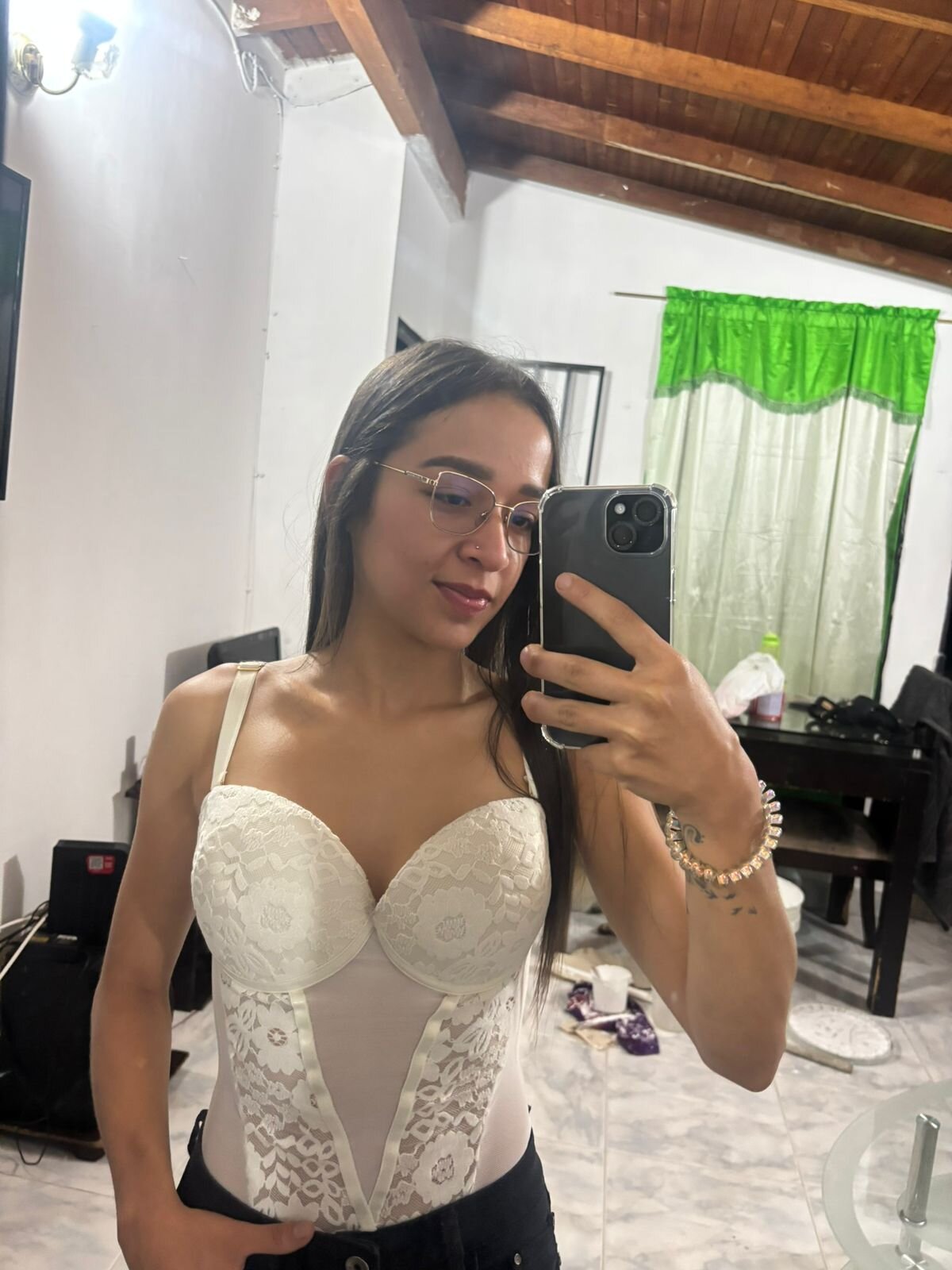 XXX Porn Photo of Nude abi_rose2 1