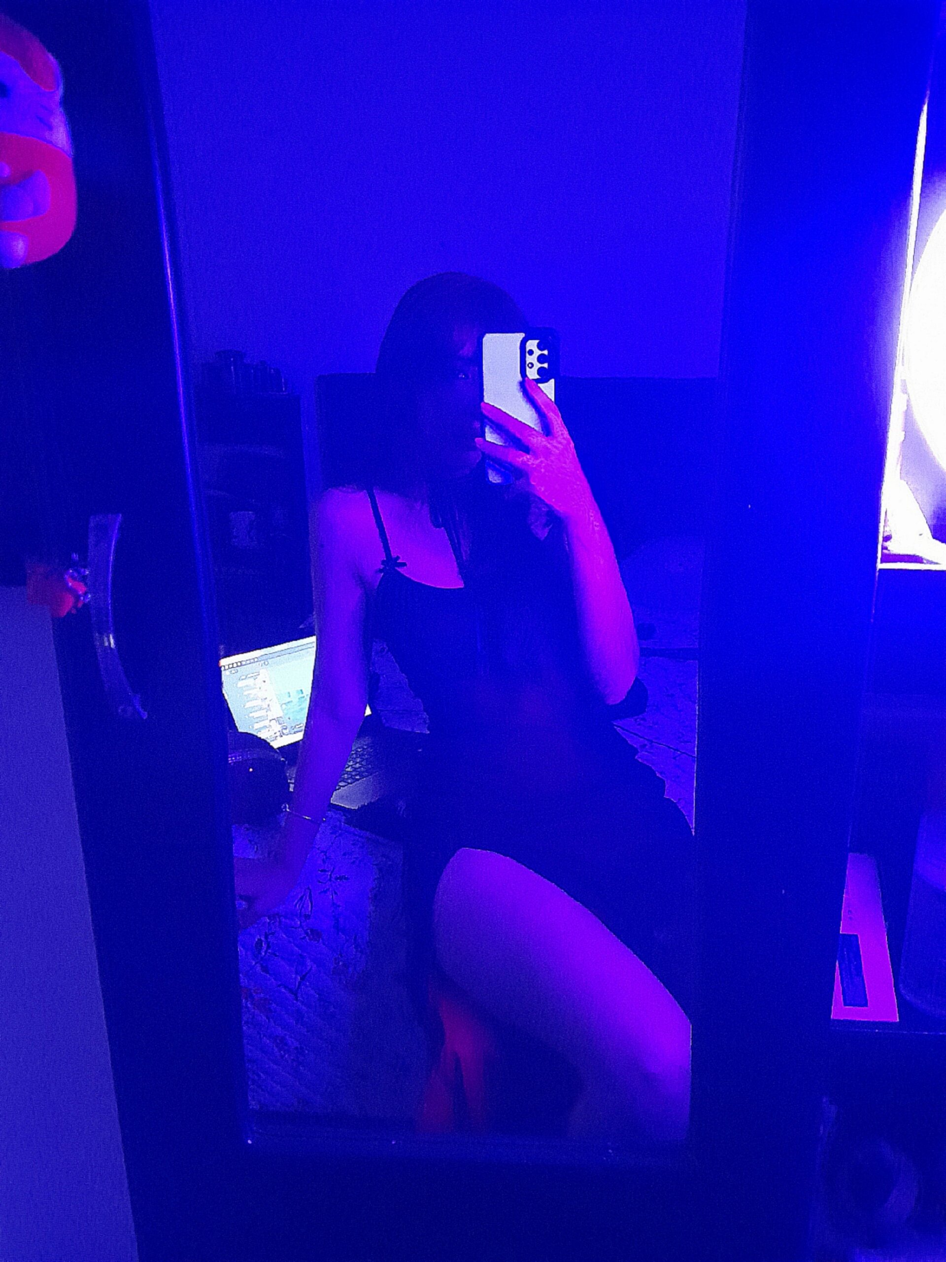 XXX Porn Photo of Nude NiceDollPussy 1
