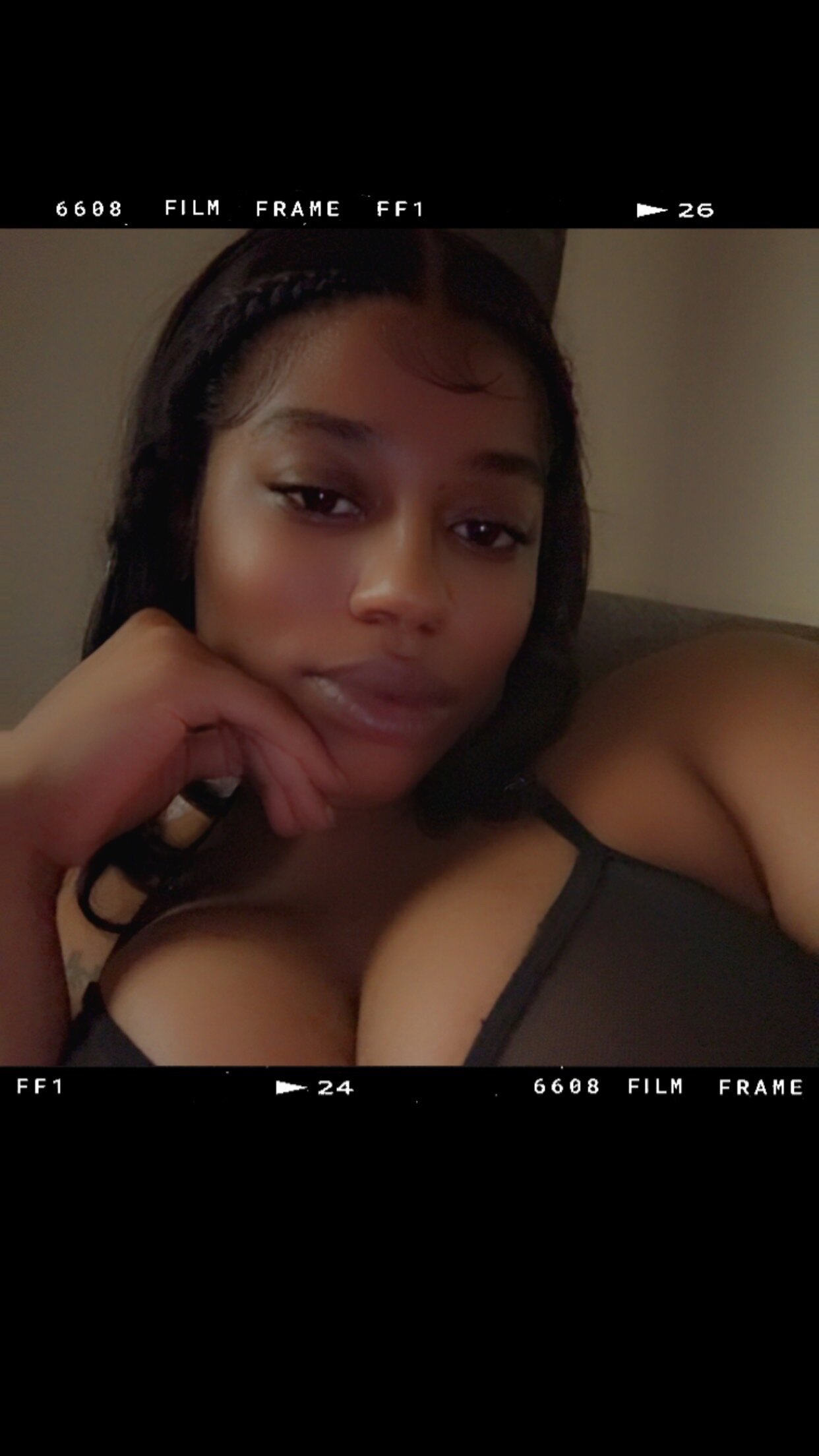 XXX Porn Photo of Nude SluttyNiyah 3