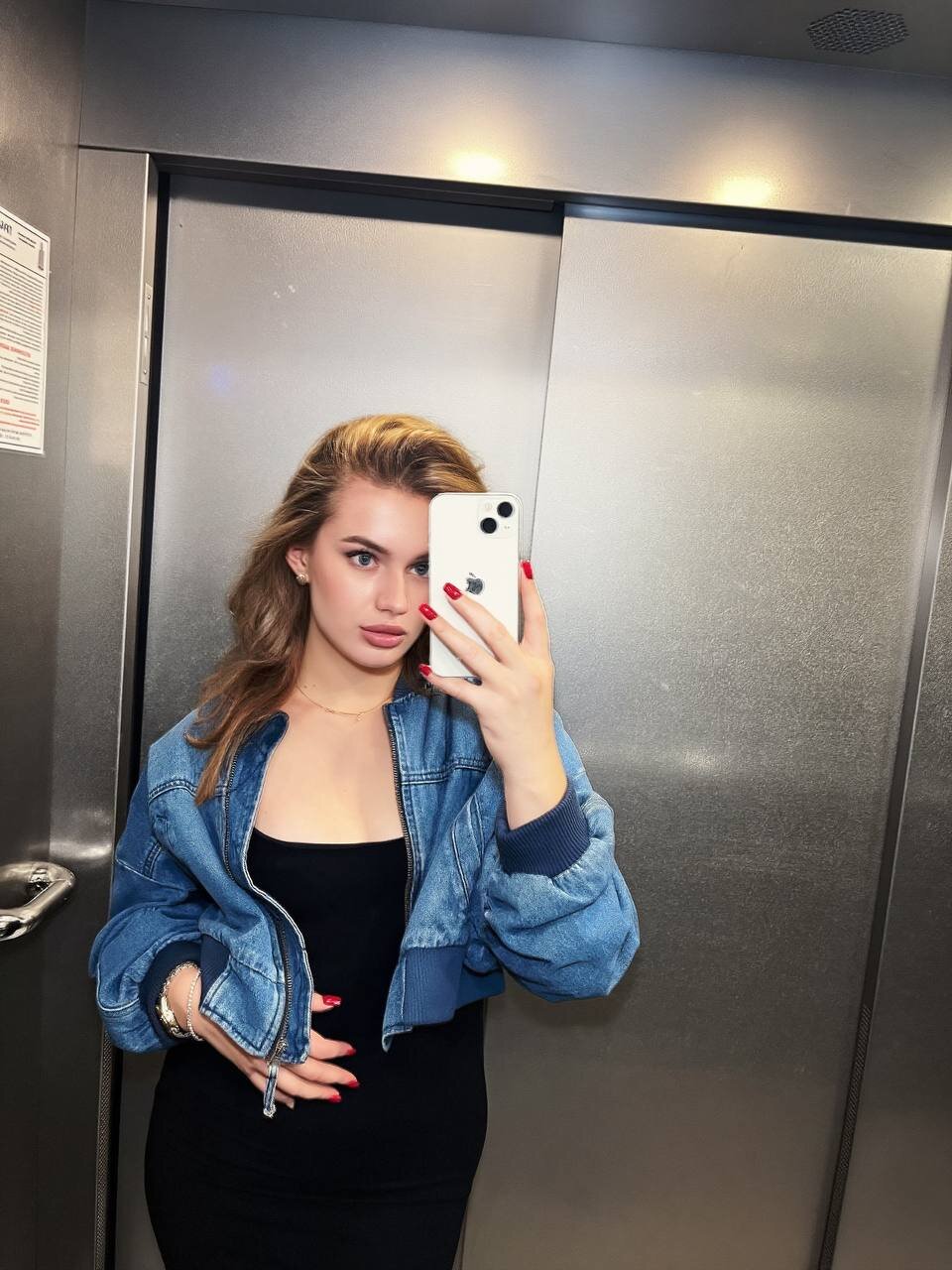 XXX Porn Photo of Nude Lorivess 1