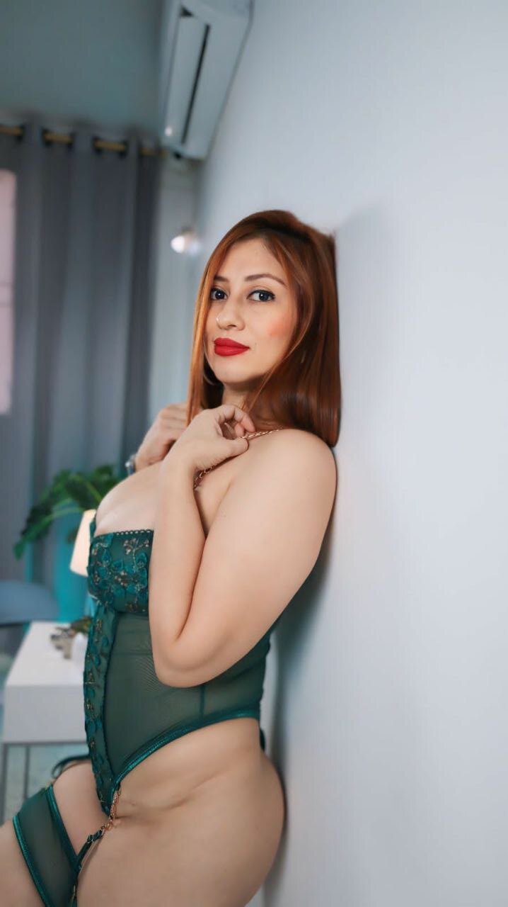 XXX Porn Photo of Nude EliHeaven 51
