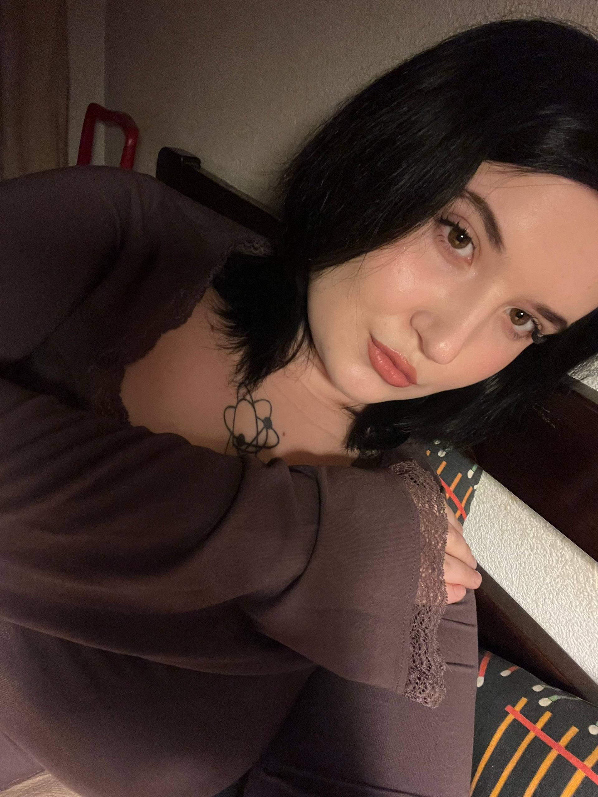 XXX Porn Photo of Nude MollySoShy 5