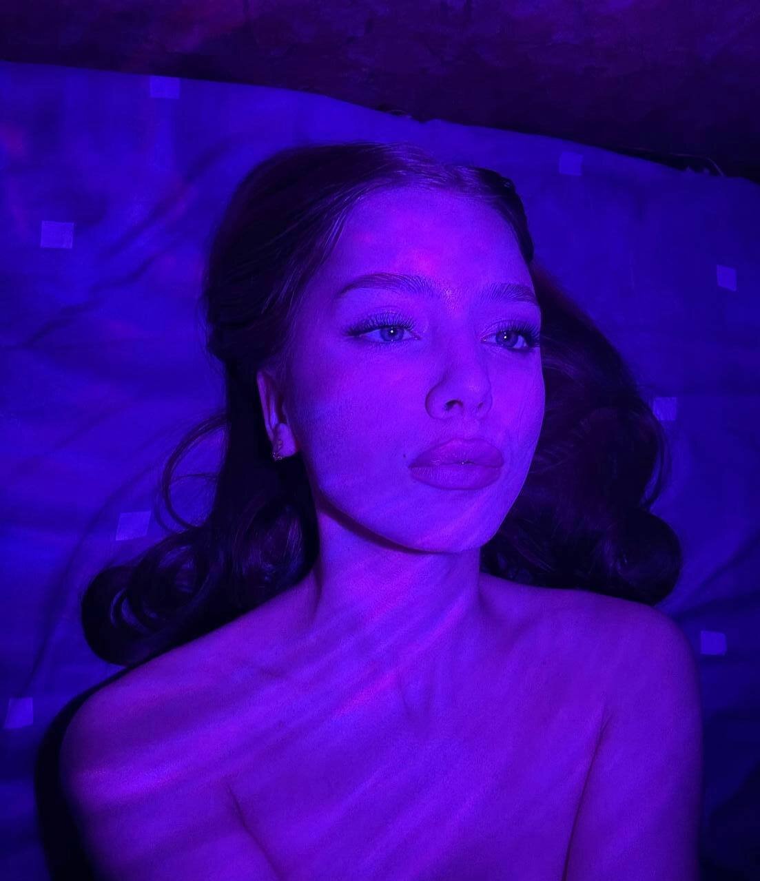XXX Porn Photo of Nude Baby_Roze 1