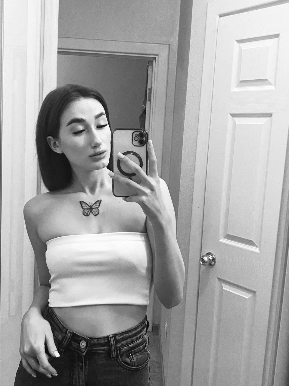 XXX Porn Photo of Nude Evis_Dailyy 1