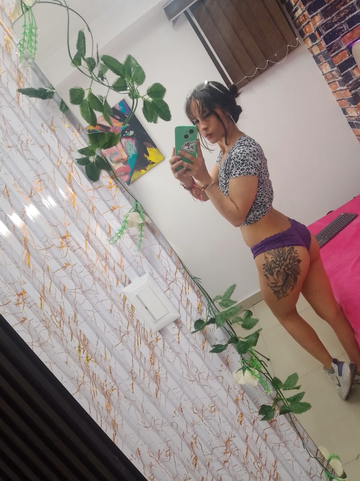 XXX Porn Photo of Nude mikaela_iris 14