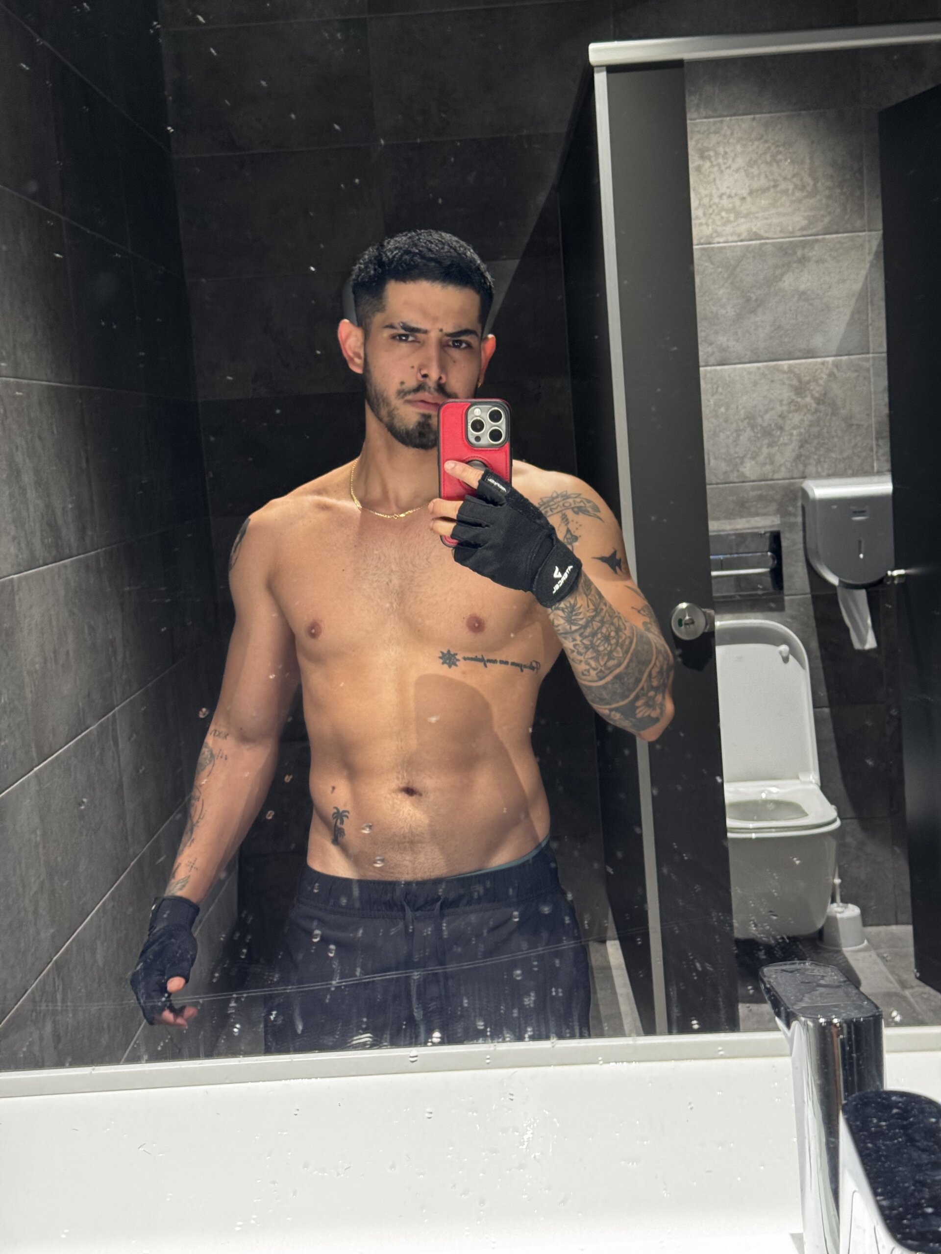 XXX Porn Photo of Nude Chicos_defiesta 23