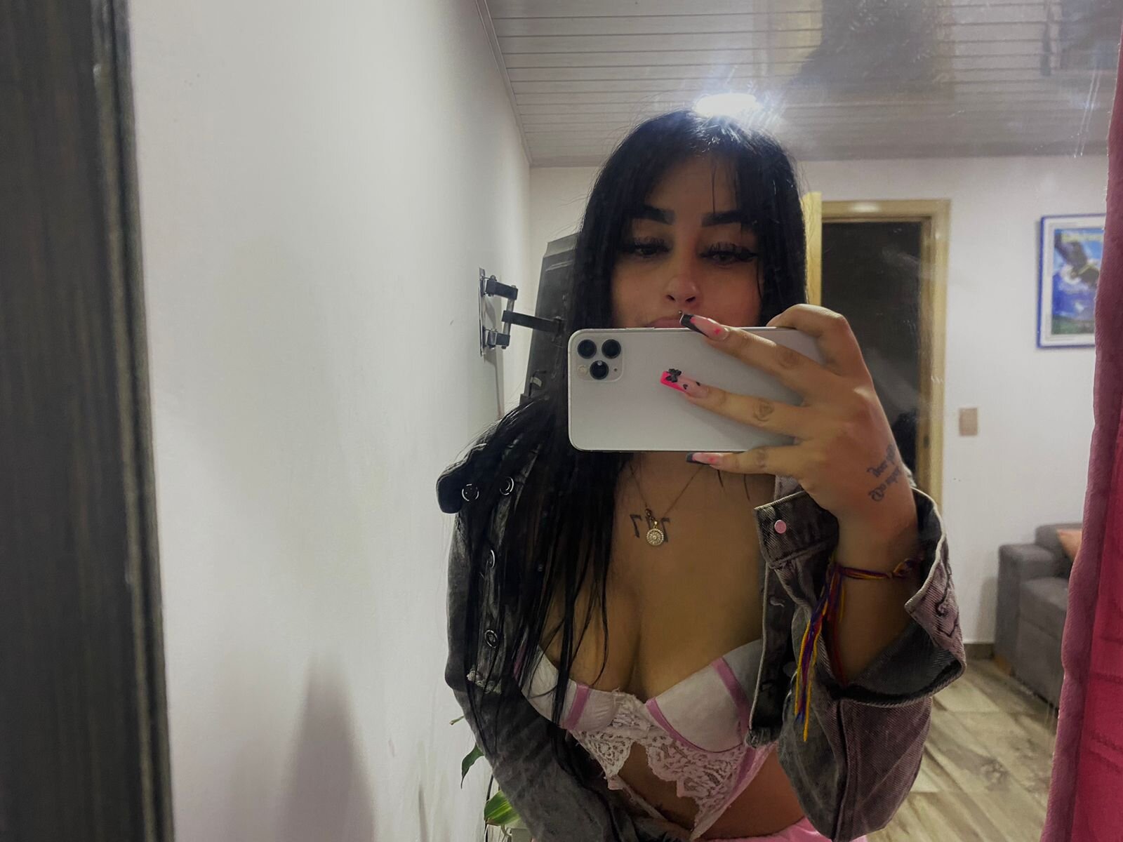 XXX Porn Photo of Nude Girl_milk7 7