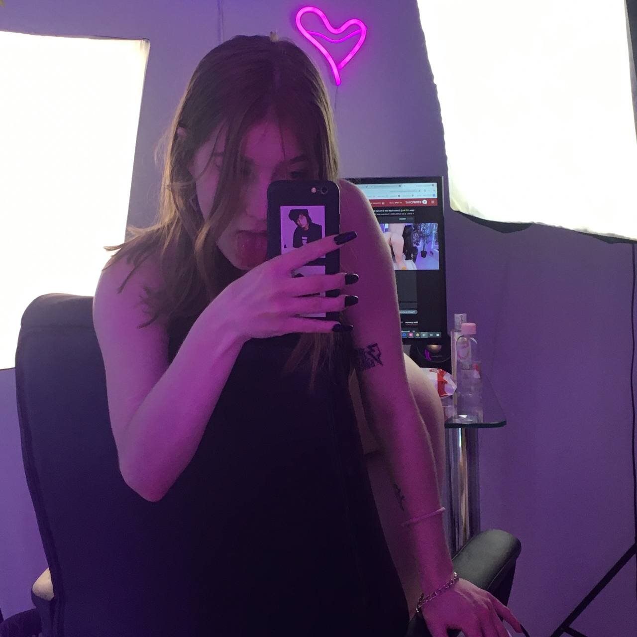 XXX Porn Photo of Nude princessaalicc 15