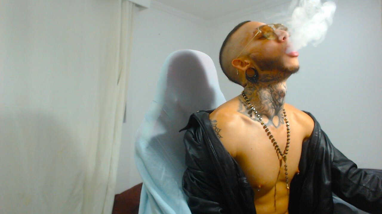 XXX Porn Photo of Nude axel_valtier 3