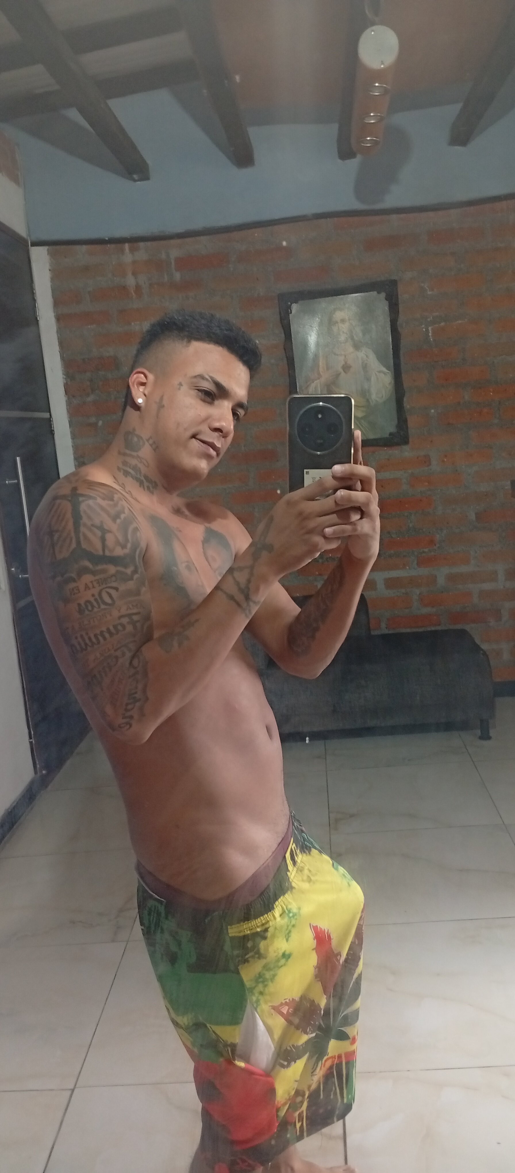 XXX Porn Photo of Nude alexander420baby 2