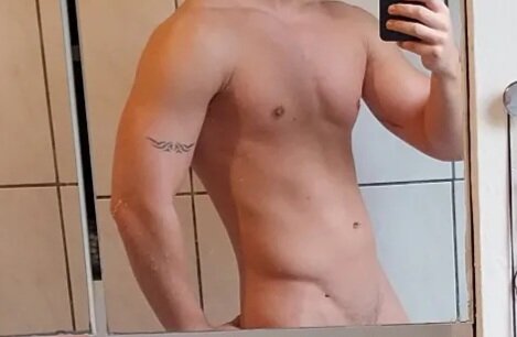 XXX Porn Photo of Nude Gayfungay97 3