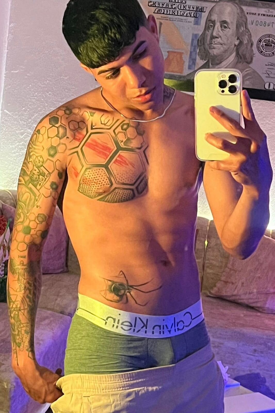 XXX Porn Photo of Nude BBCBEBYJUNIOR 1