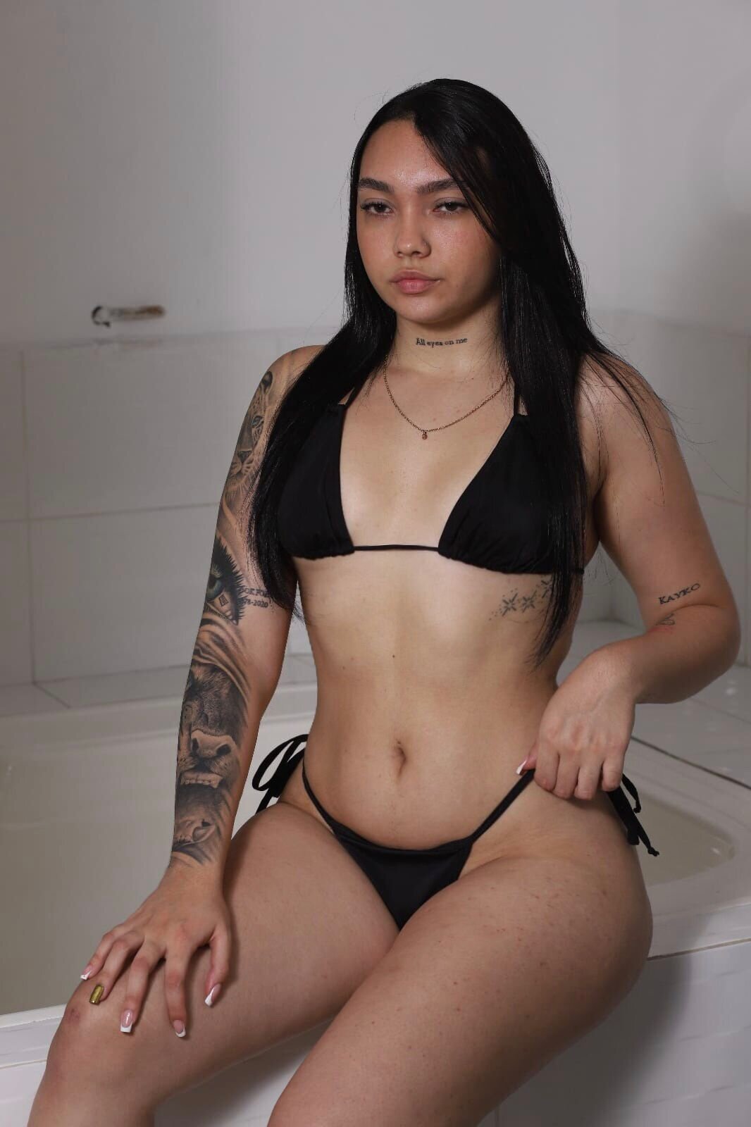 XXX Porn Photo of Nude sara_vause 3