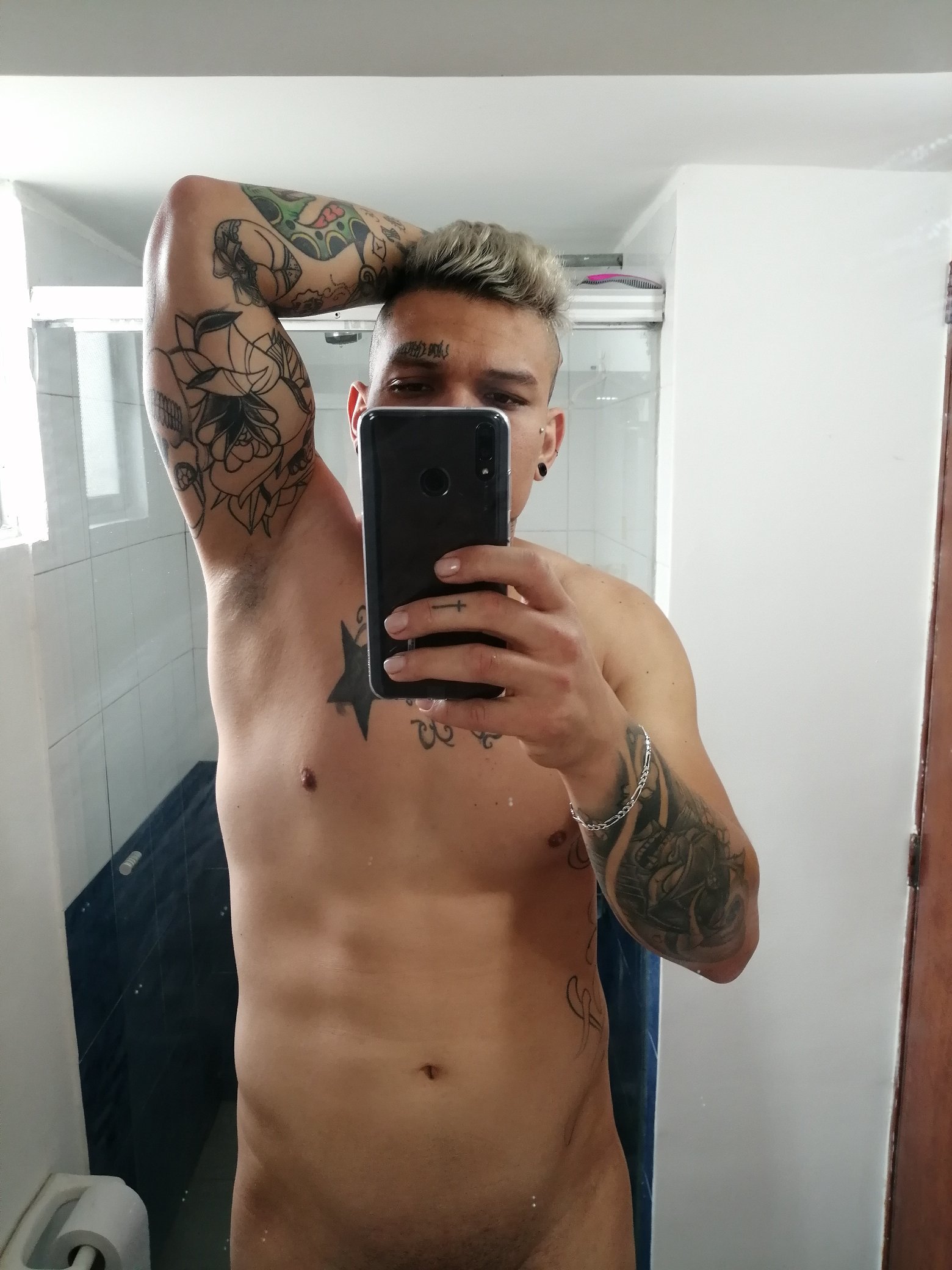 XXX Porn Photo of Nude Tiodorovenoso 4