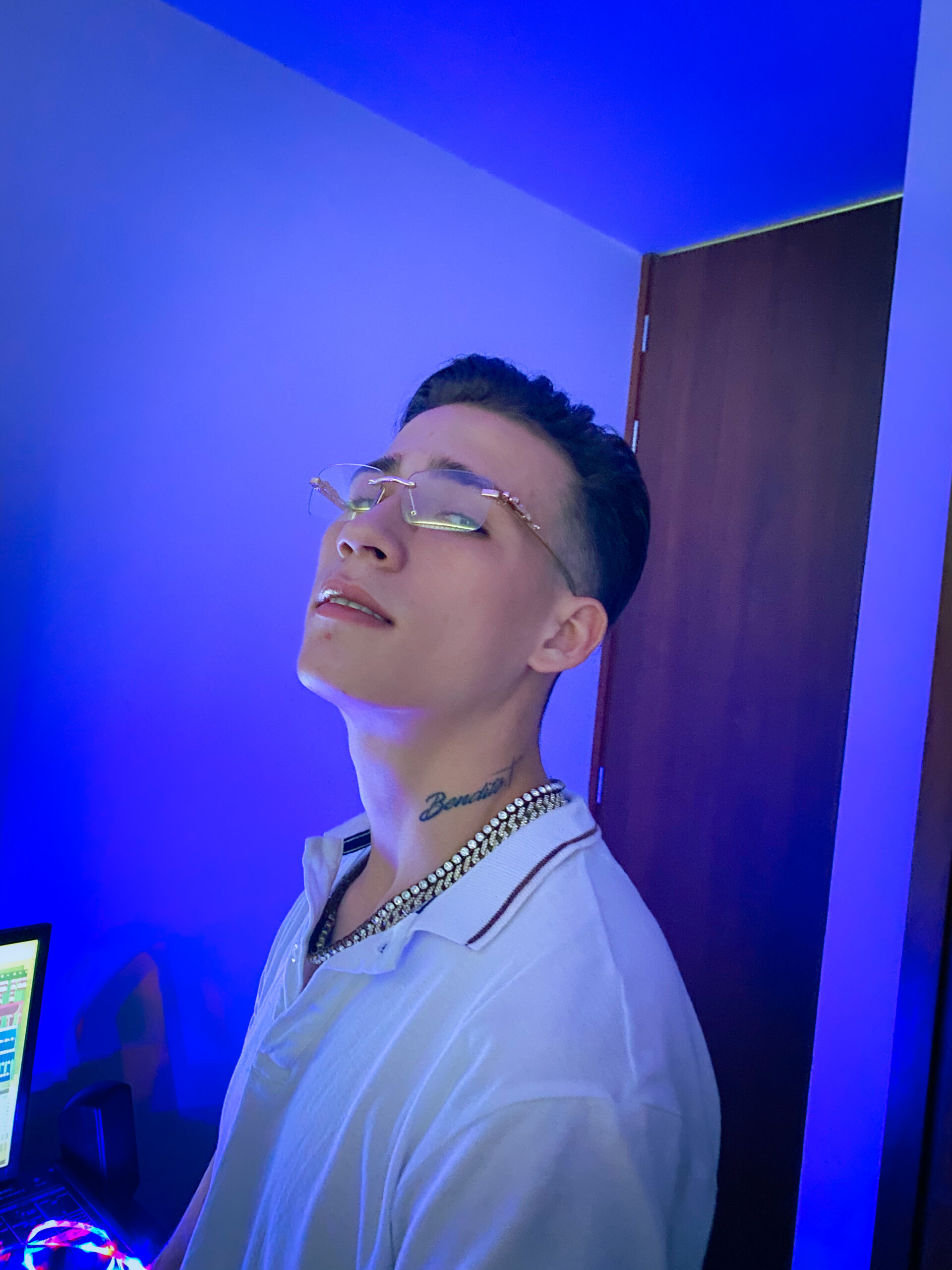 XXX Porn Photo of Nude Hellll_boy 18