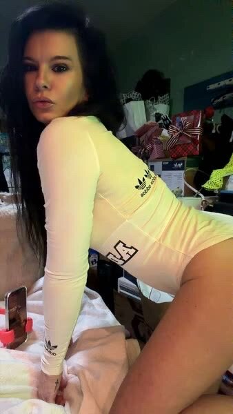 XXX Porn Photo of Nude girlpilot 1