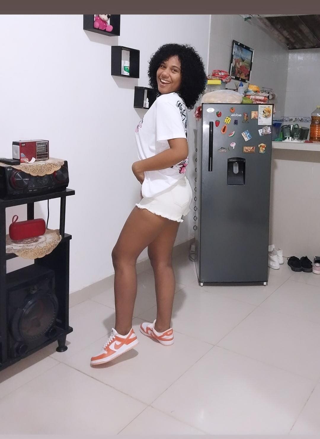 XXX Porn Photo of Nude Hillary_queen 5