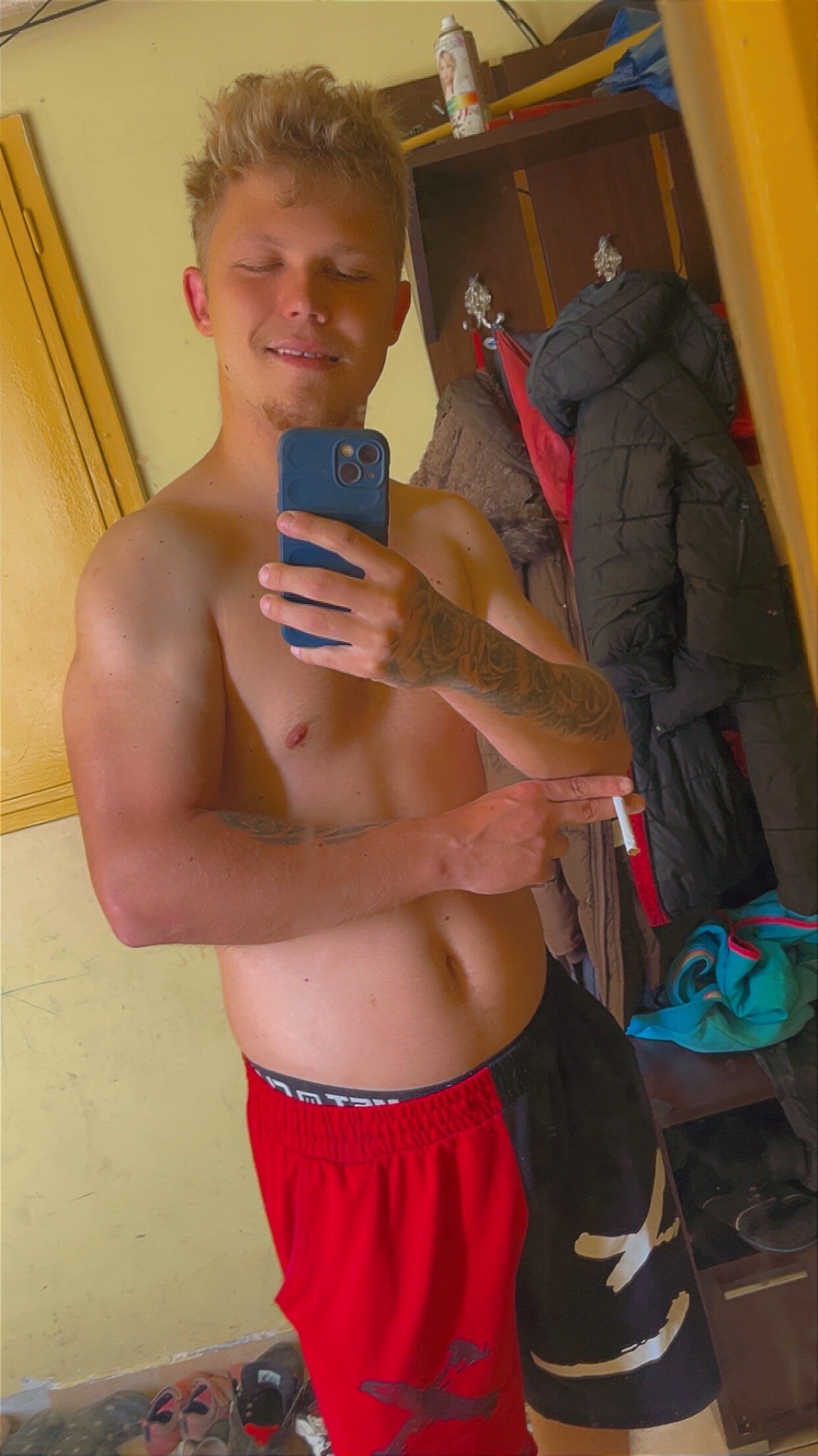 XXX Porn Photo of Nude kingkrisz21 5
