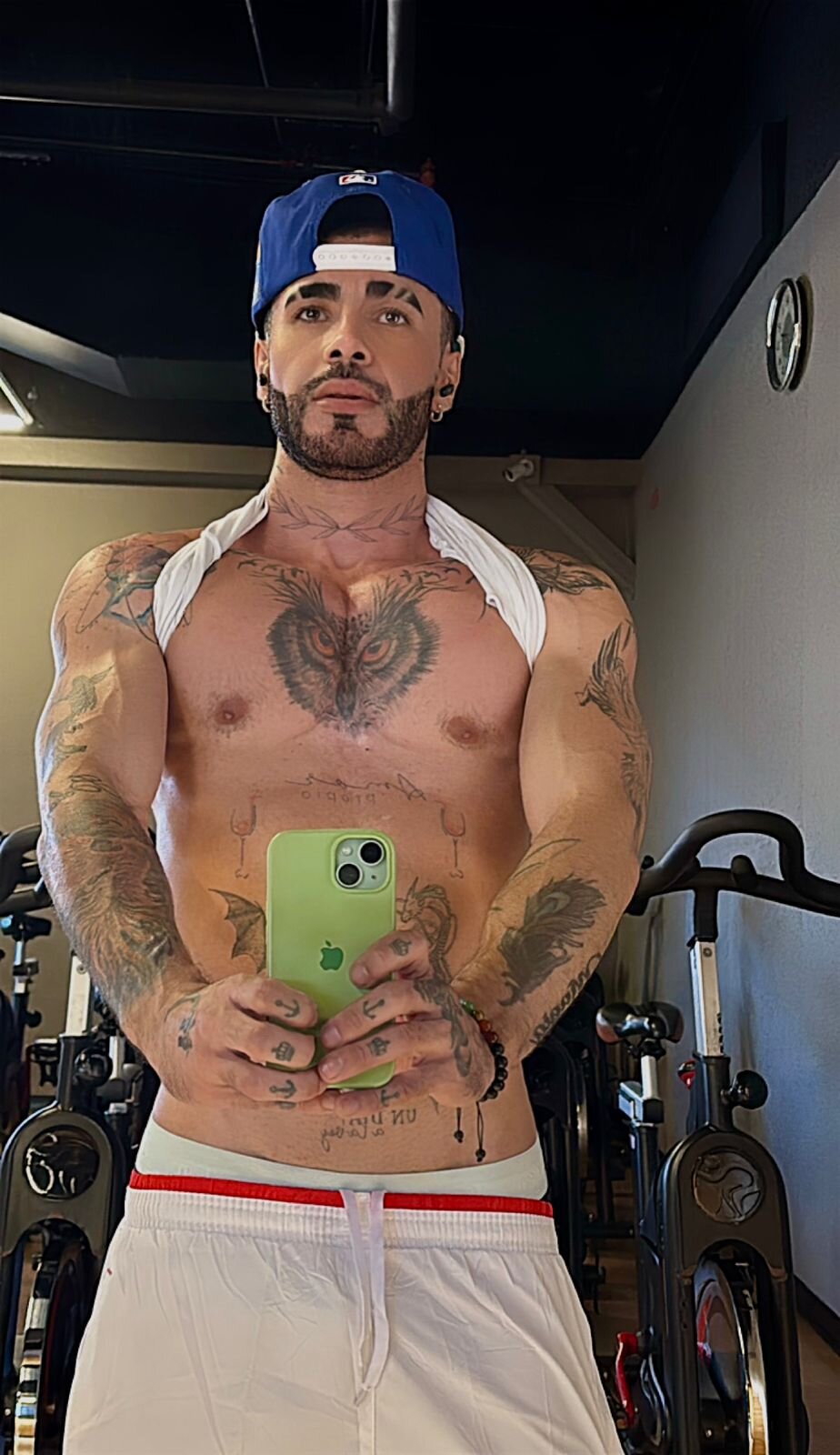 XXX Porn Photo of Nude Darwin_Horny 15