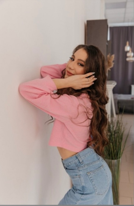 XXX Porn Photo of Nude LolaBennett 2