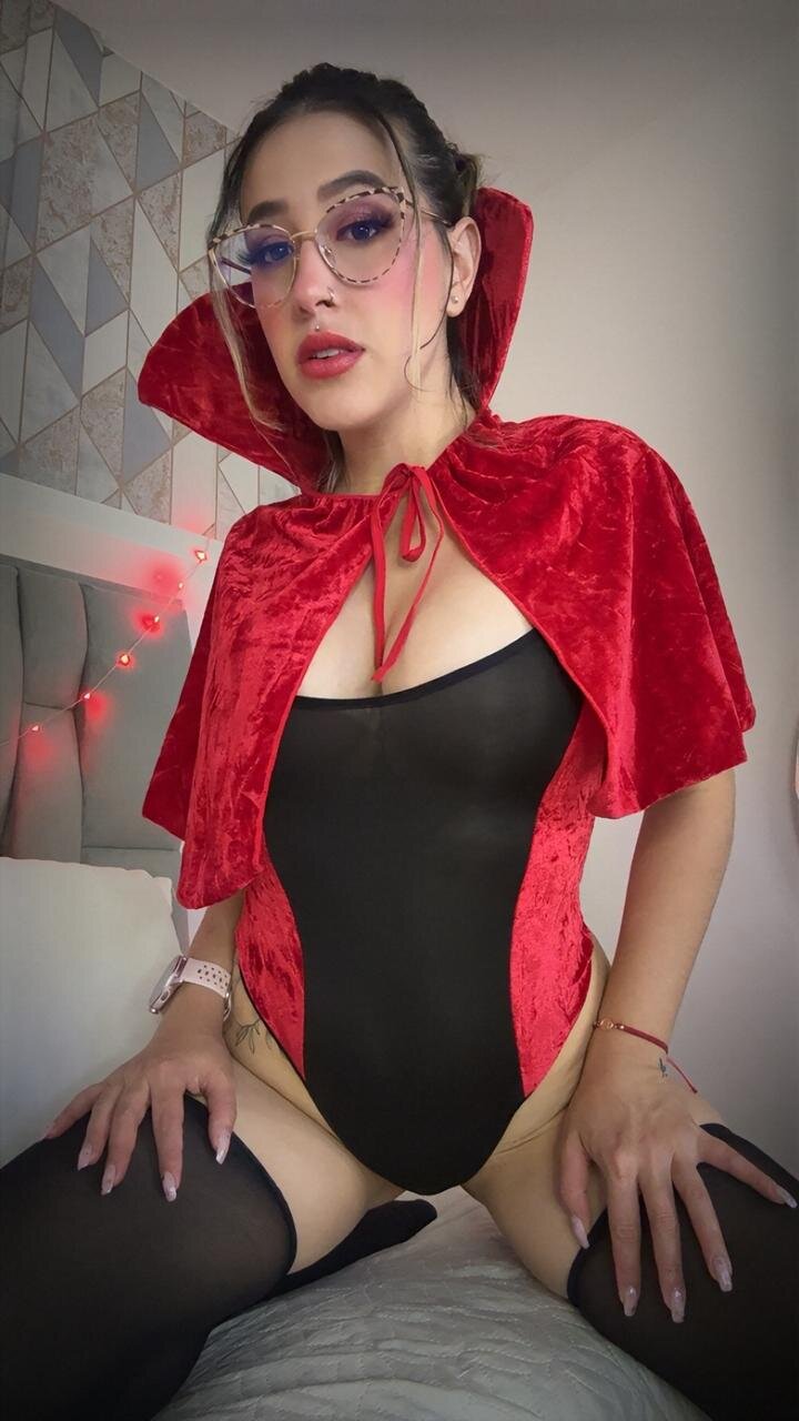 XXX Porn Photo of Nude anais_cooper 243