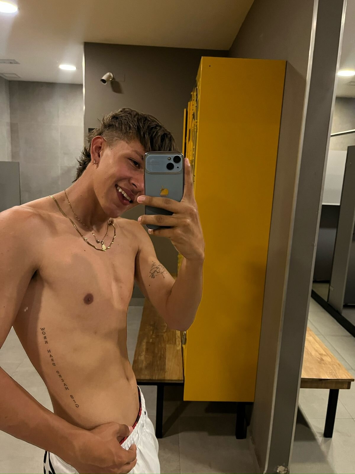 XXX Porn Photo of Nude johnny_blake_ 4