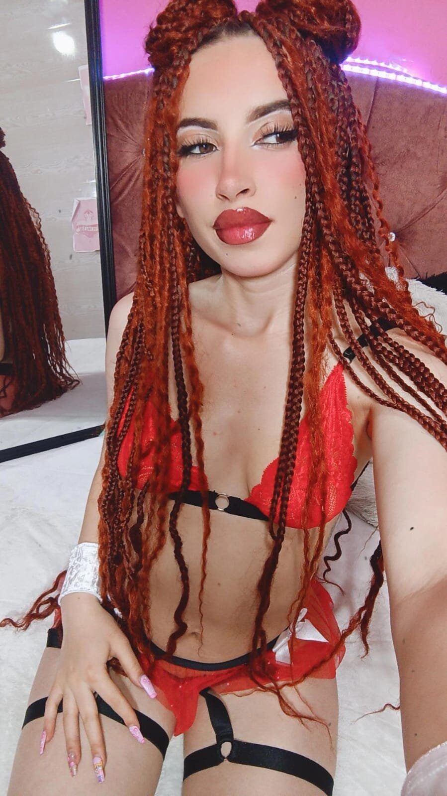XXX Porn Photo of Nude Isaa_Foxx_ 15