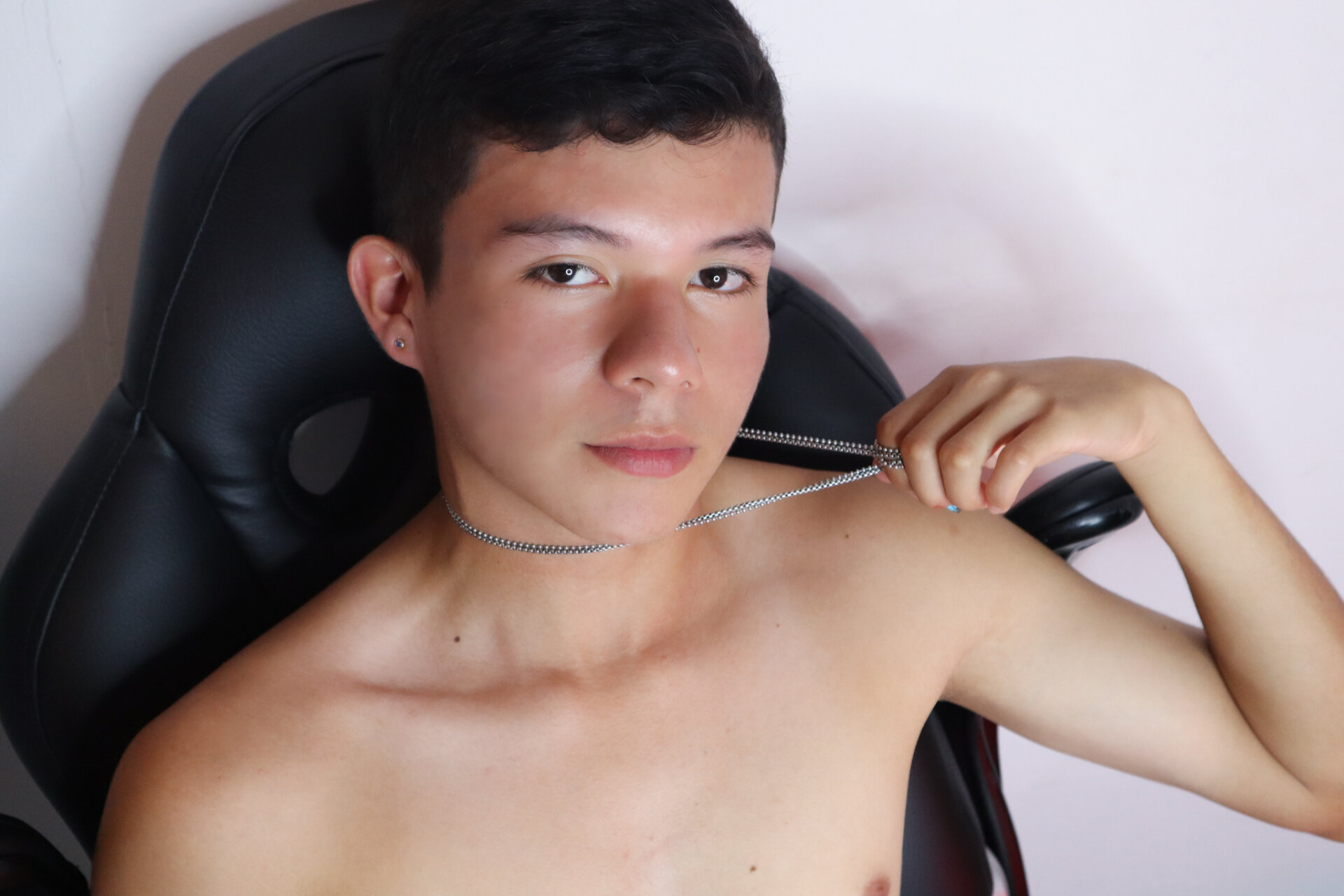 XXX Porn Photo of Nude AndyFame1 13