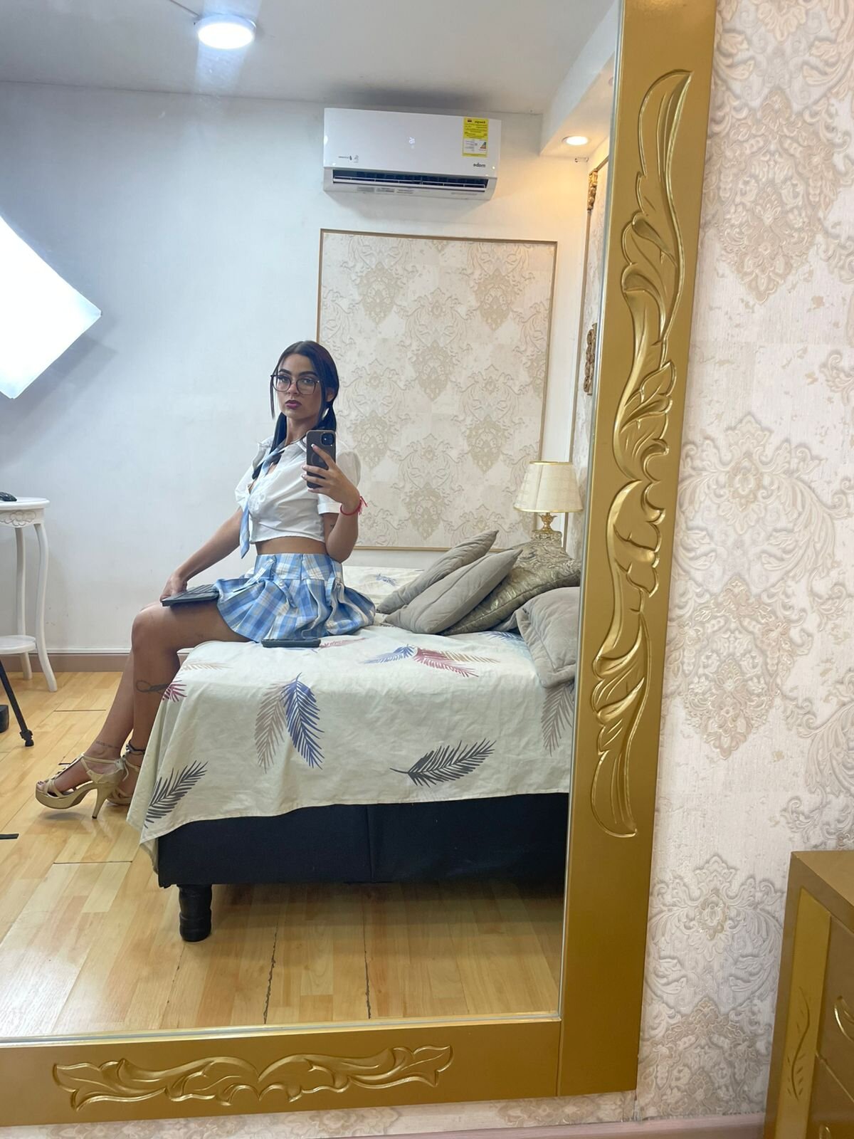 XXX Porn Photo of Nude AishaCarpenter 11