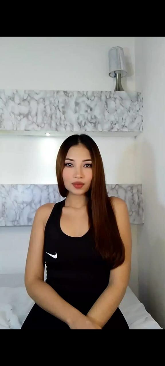 XXX Porn Photo of Nude kylieWest7 5
