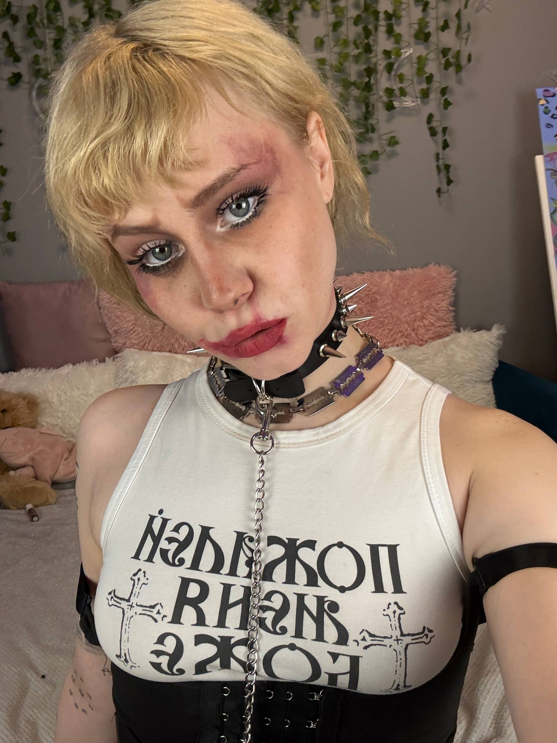 XXX Porn Photo of Nude ZyrelihVayne 10