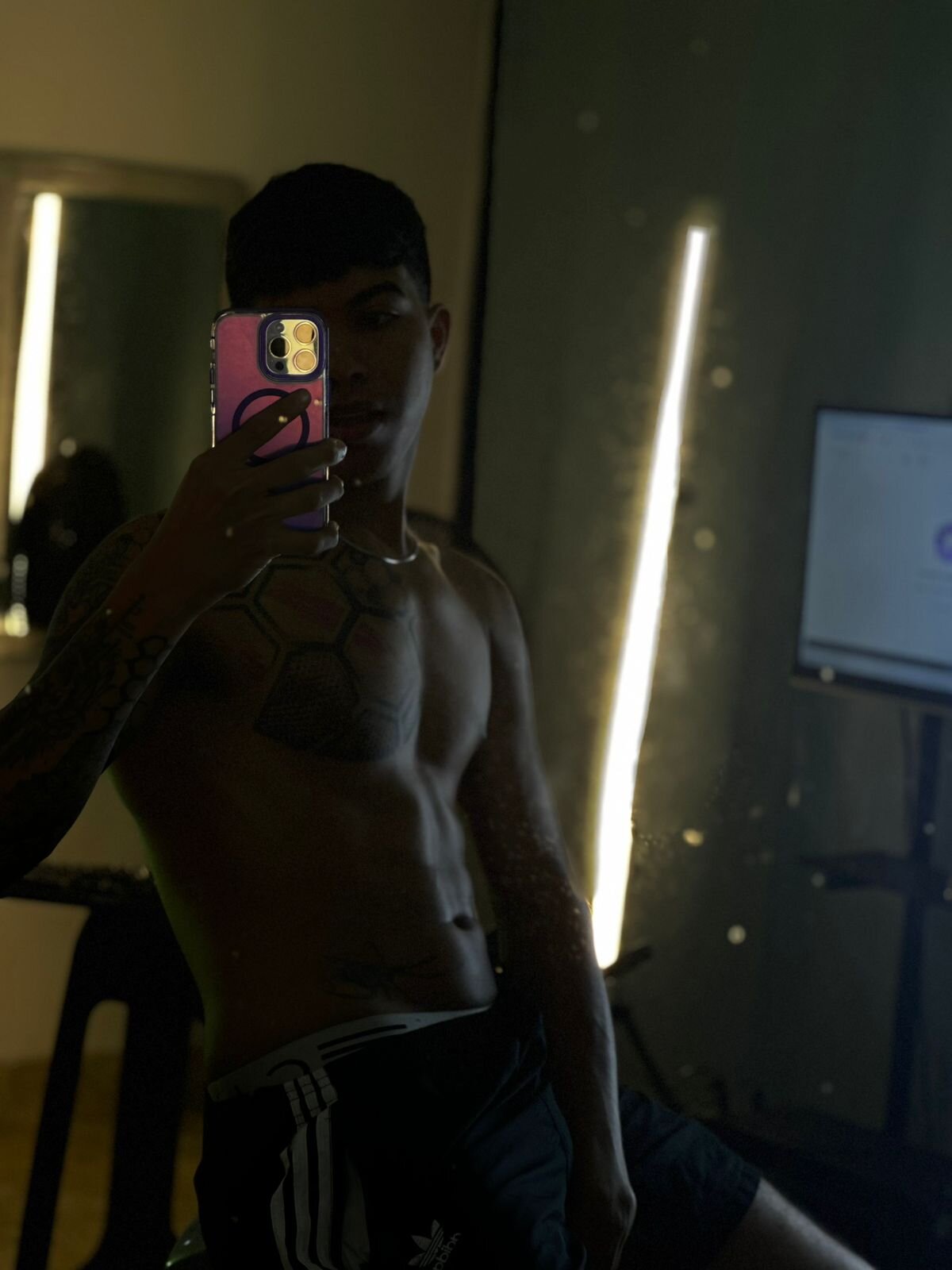 XXX Porn Photo of Nude BBCBEBYJUNIOR 7