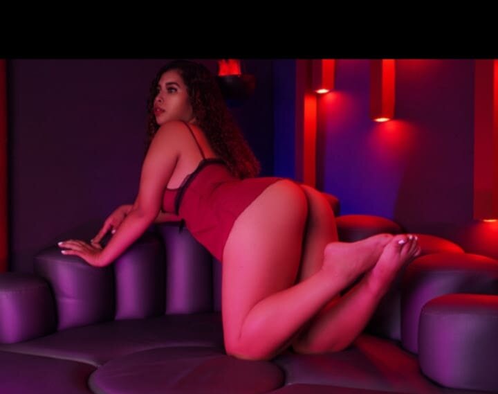 XXX Porn Photo of Nude MadisonRizz 3