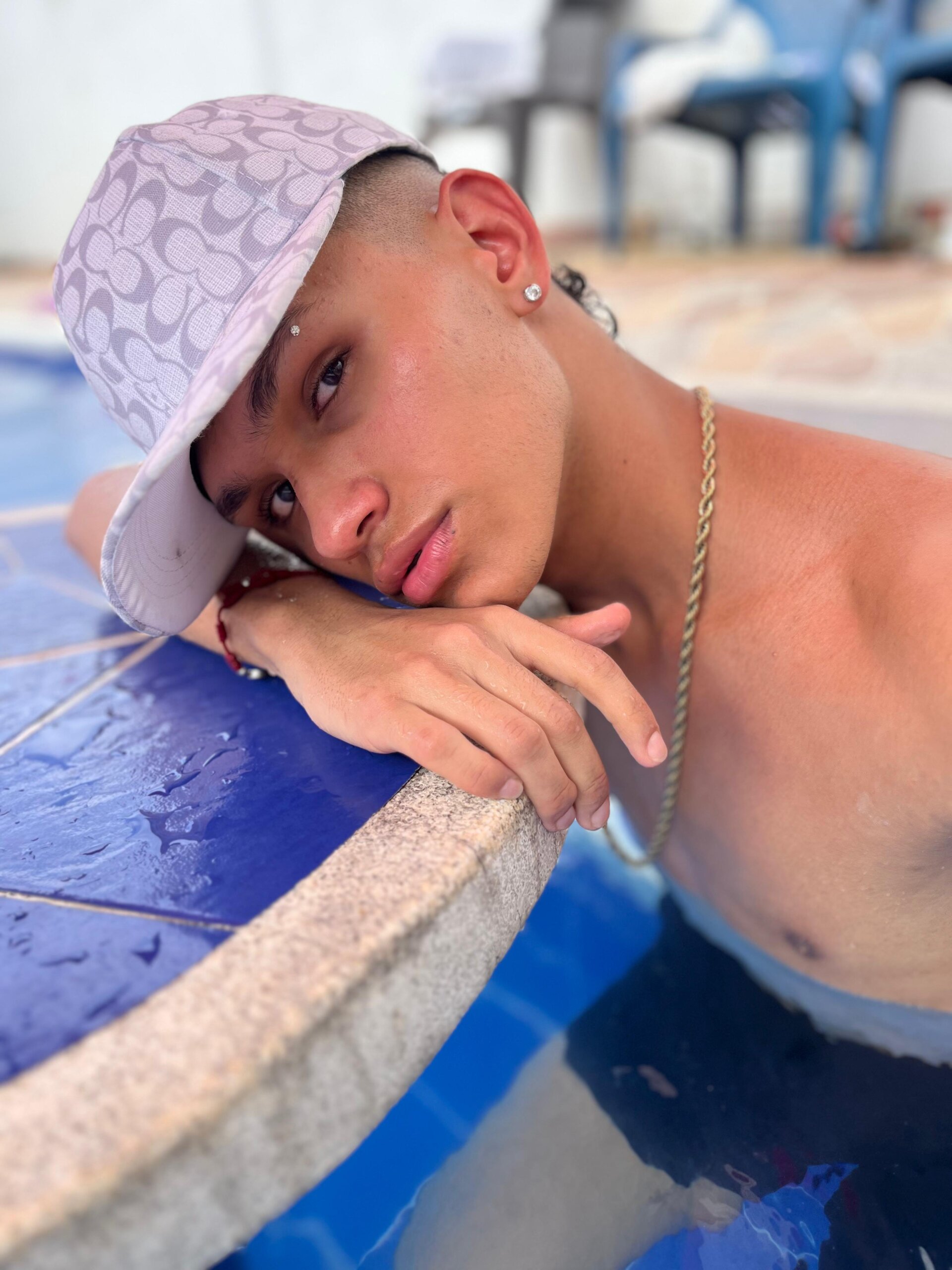 XXX Porn Photo of Nude LoganCarter_nom 2