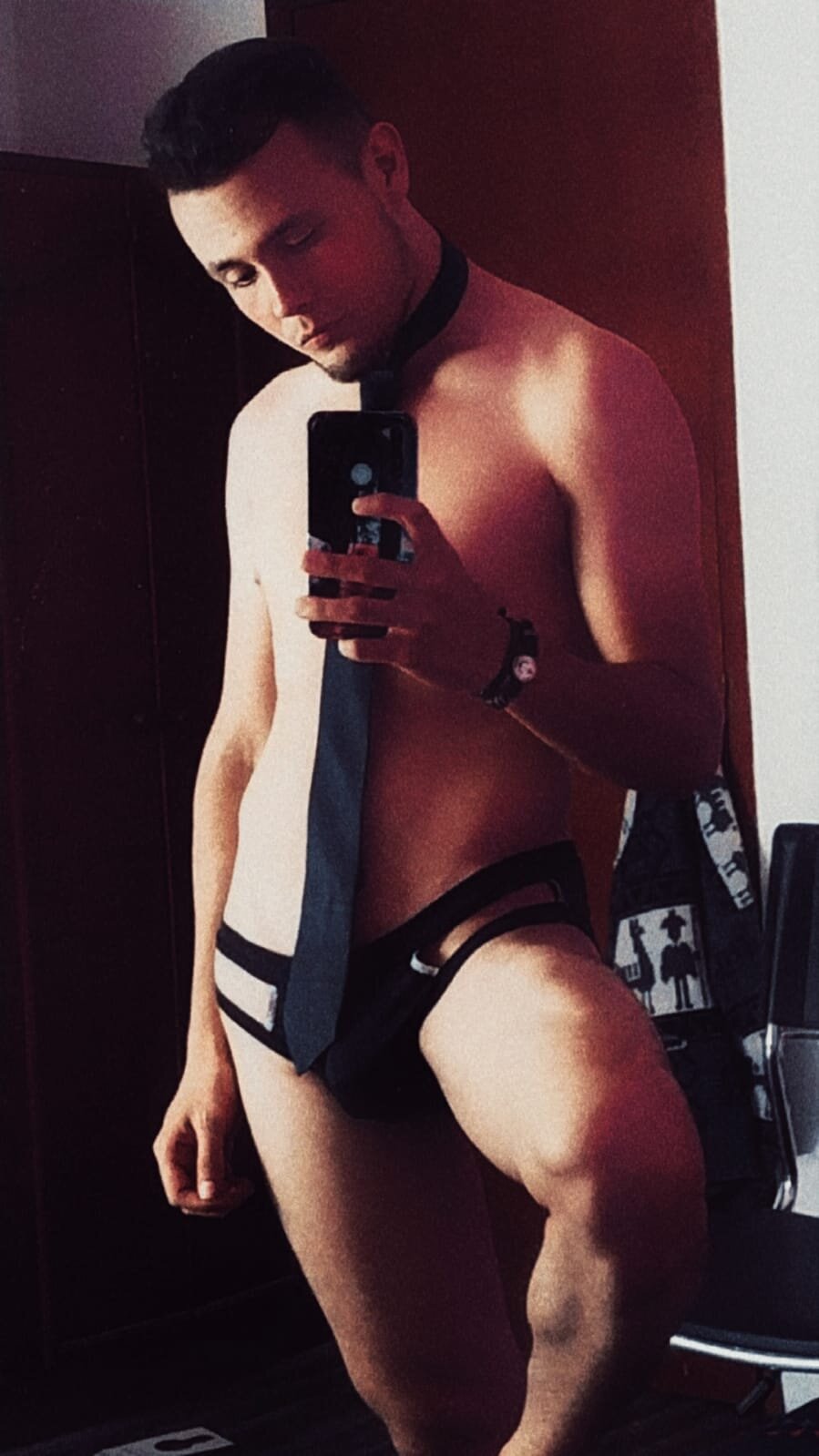 XXX Porn Photo of Nude maaxtaylor_ 1