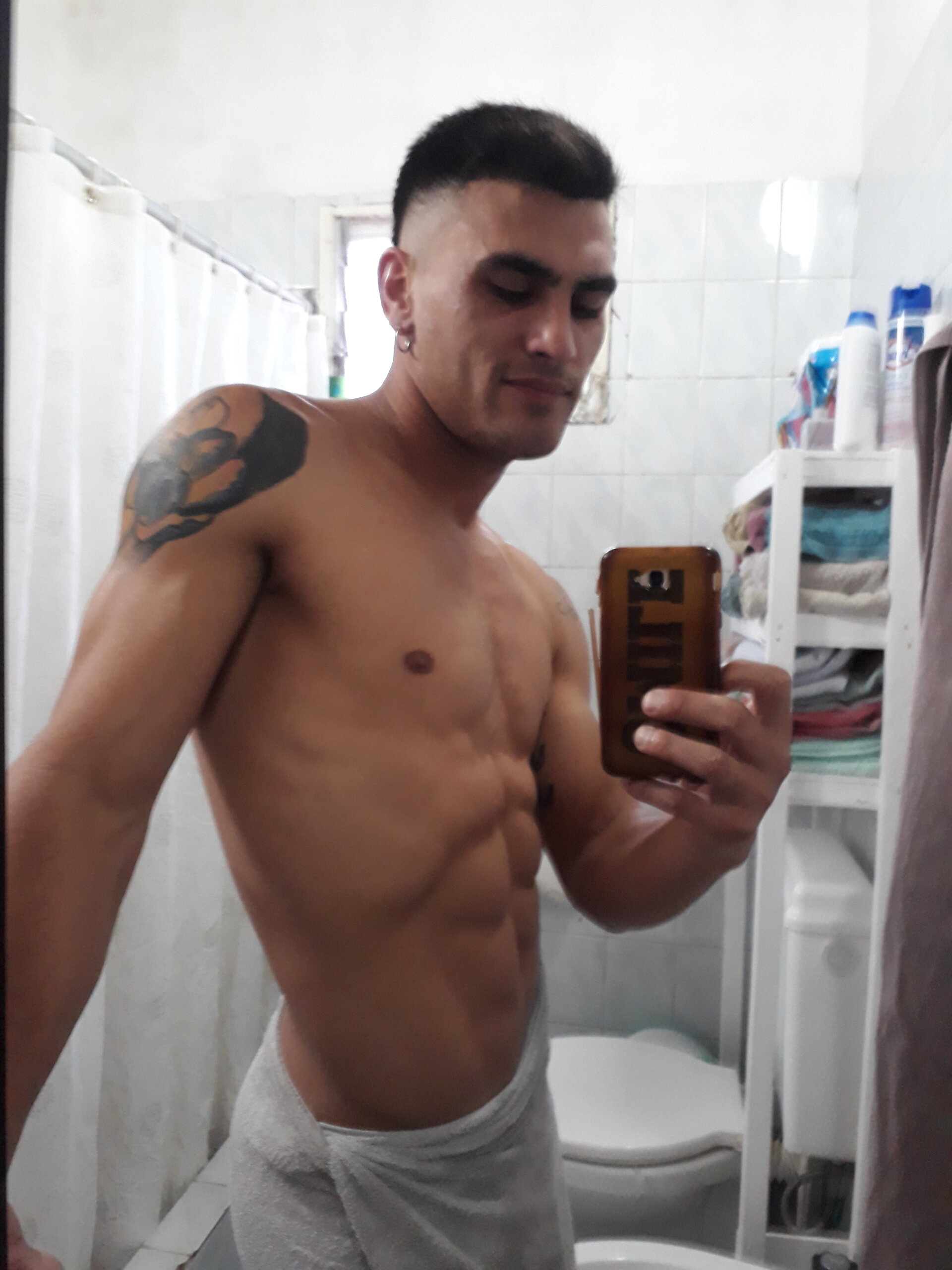 XXX Porn Photo of Nude Tumorocho95 2
