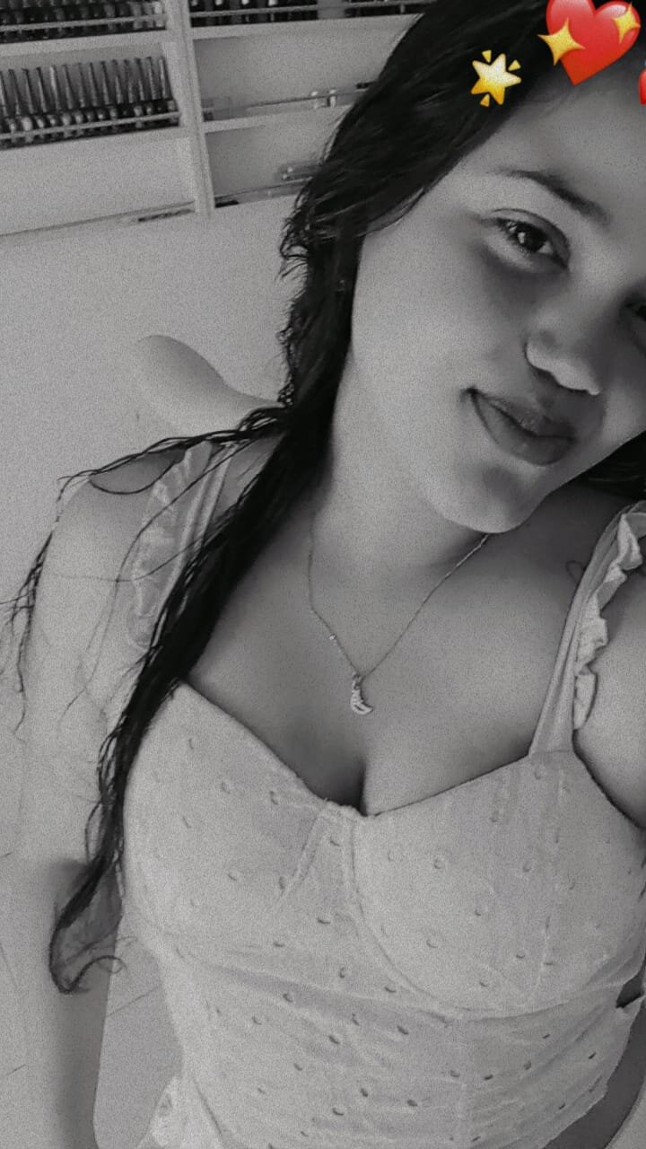 XXX Porn Photo of Nude chloe_joness1 4