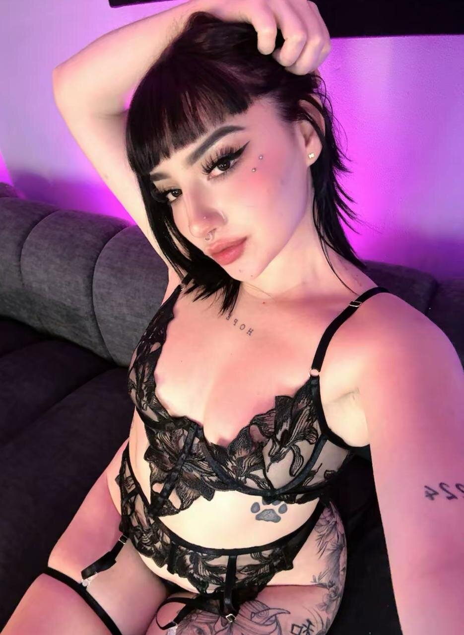 XXX Porn Photo of Nude lxc_ifer777 3