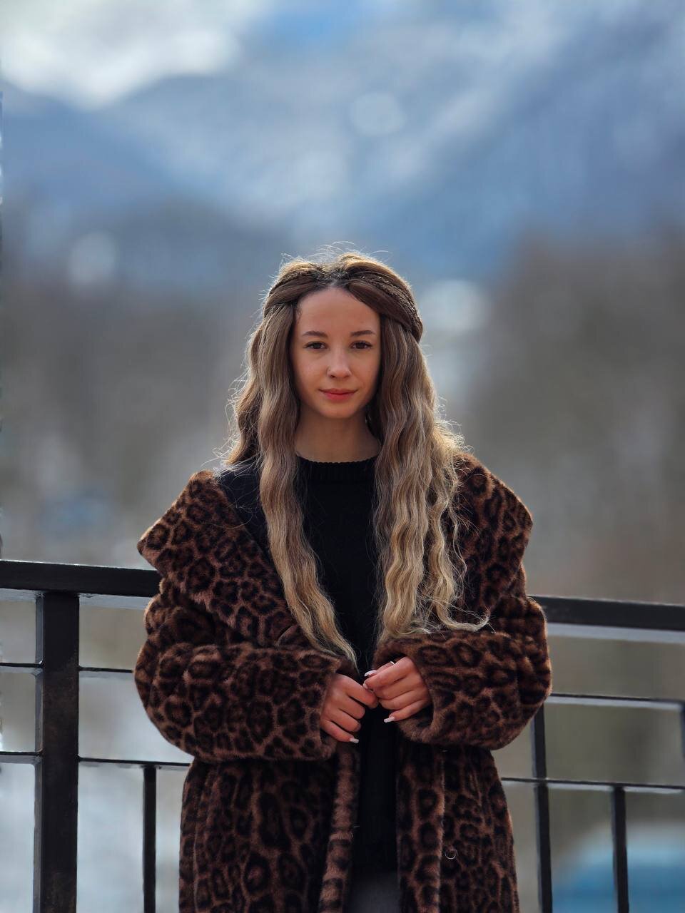 XXX Porn Photo of Nude EmelyBenz 20
