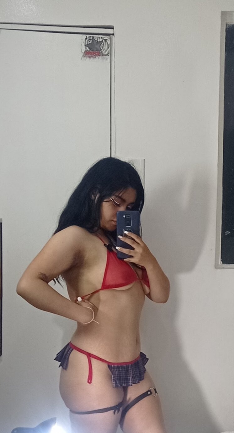 XXX Porn Photo of Nude CORALINE_GREYM 6