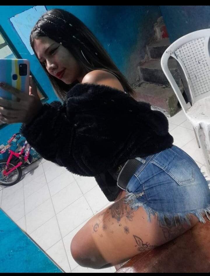 XXX Porn Photo of Nude lily_jamesx 3