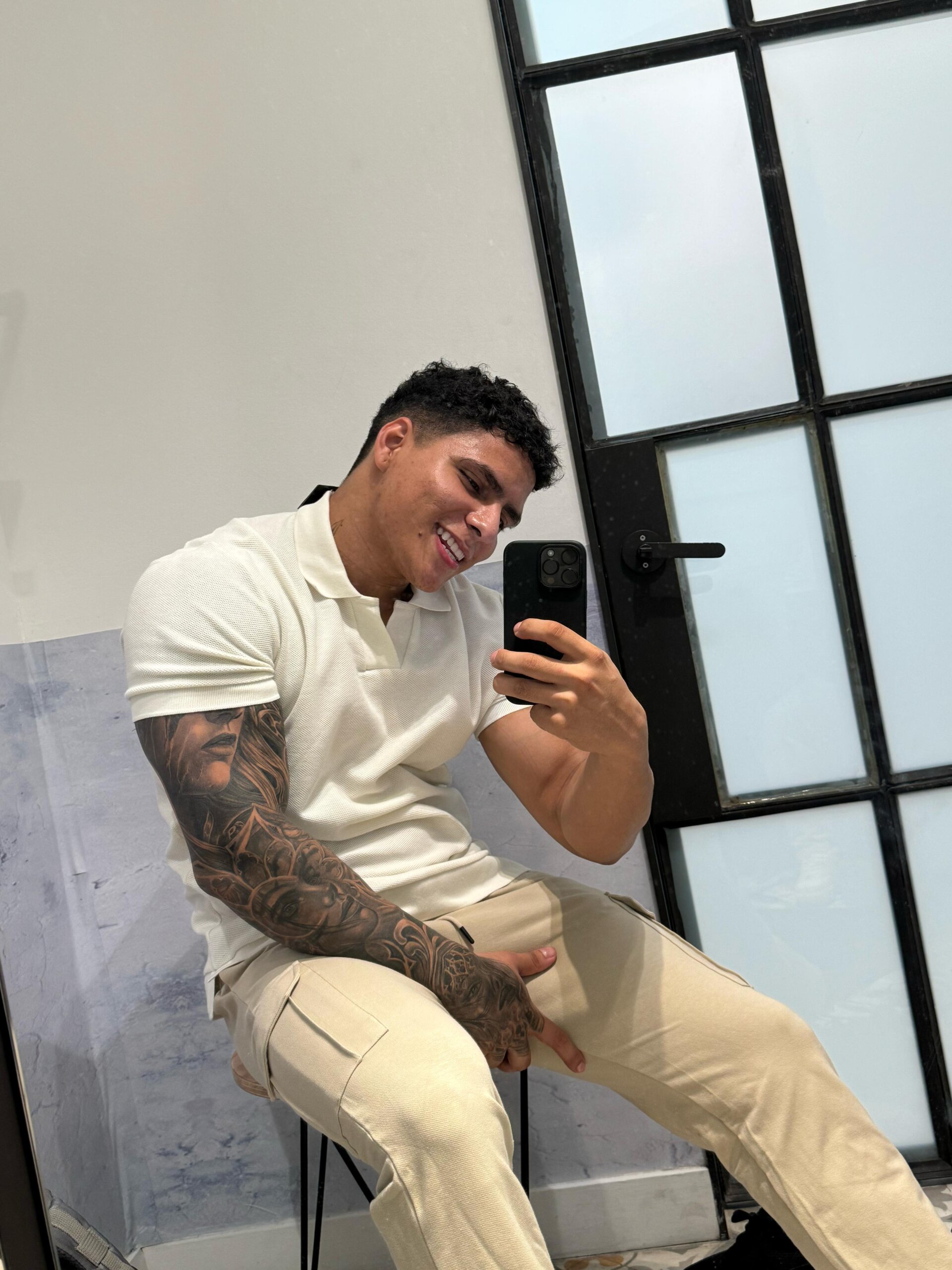 XXX Porn Photo of Nude Maximoscott 3