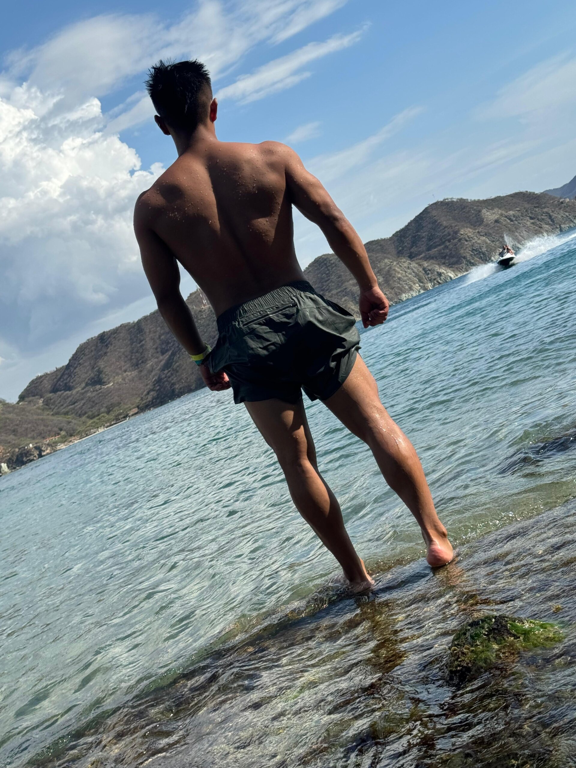 XXX Porn Photo of Nude dorman_boy 9