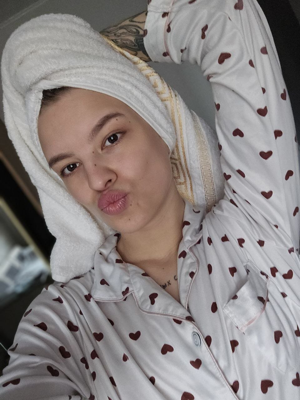 XXX Porn Photo of Nude ur_shy_bambi 10