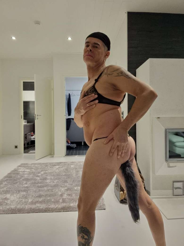 XXX Porn Photo of Nude DarrenSullivanSlut 25