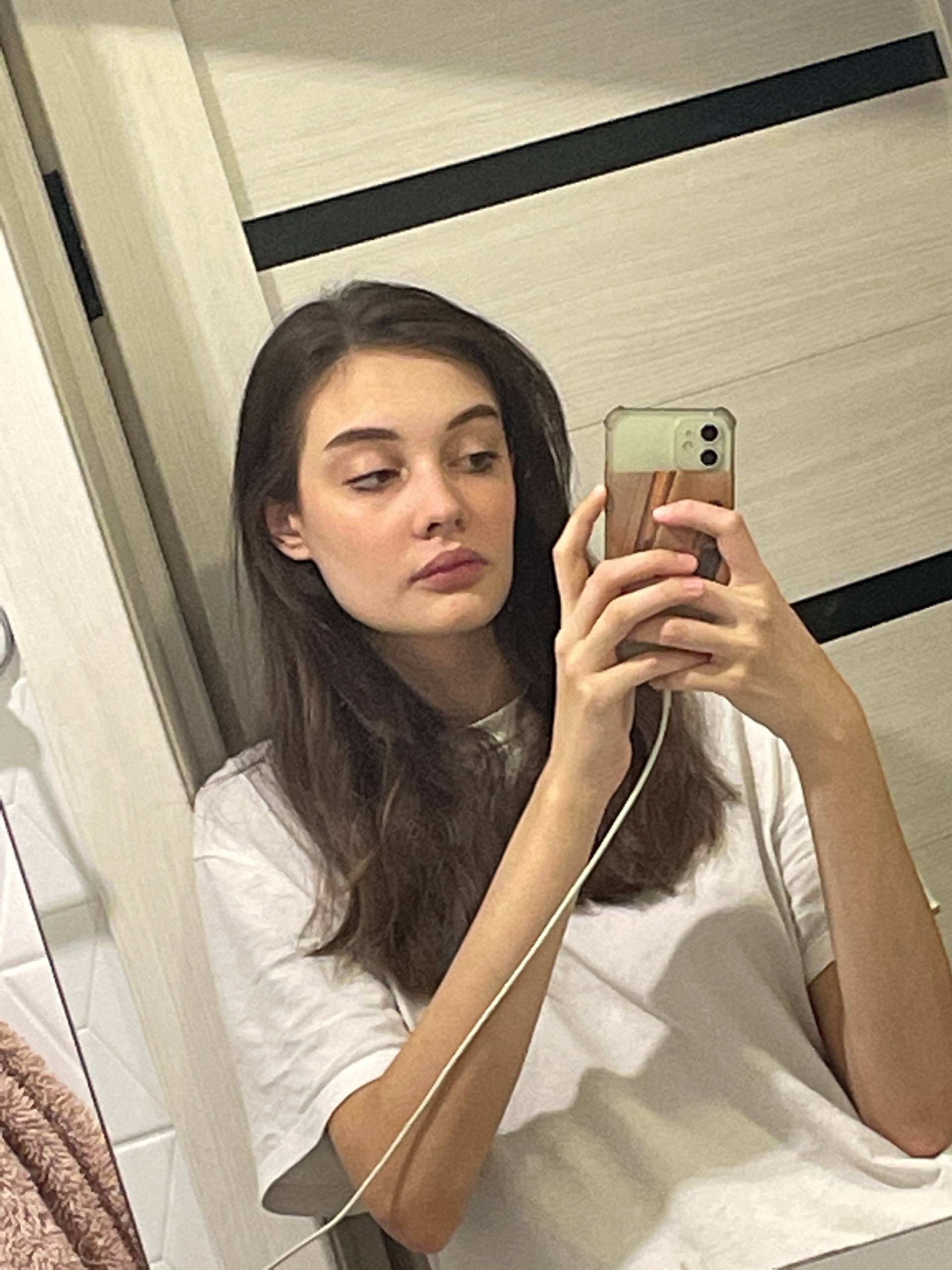 XXX Porn Photo of Nude Caroline_love_me 3