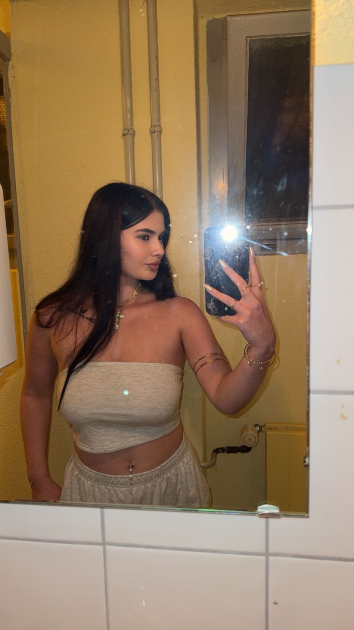 XXX Porn Photo of Nude Evie-Moore 1